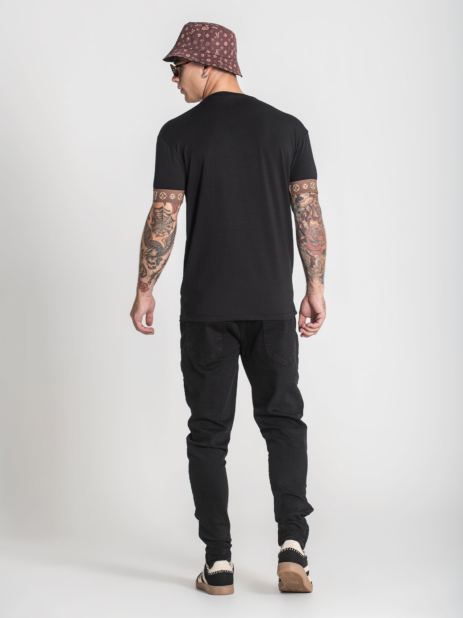 t-shirts / Black ChoKo Elastic Tee